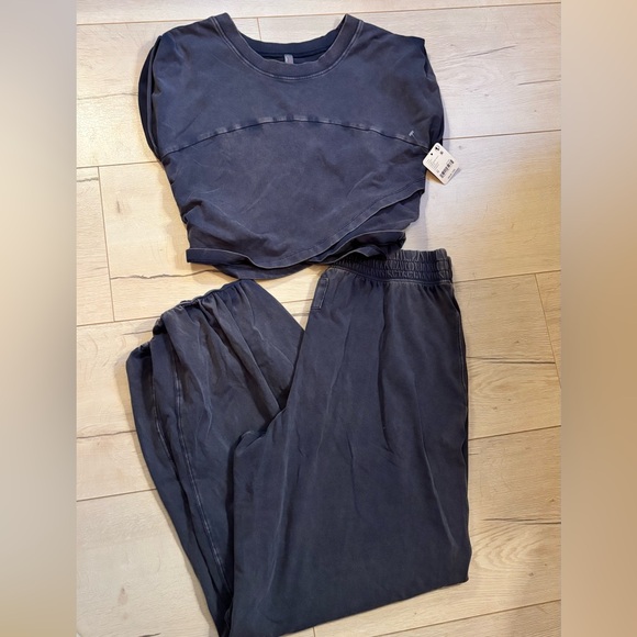 Free People Navy Jogger set Pants top size Large new - Picture 2 of 8